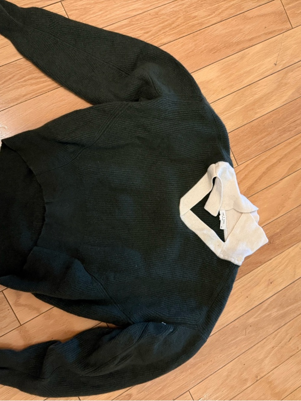 rag & bone Dark Green Crewneck Sweater with Cream Contrast Collar